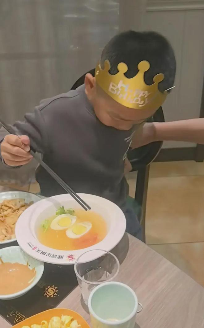 小孩长寿面的讲究