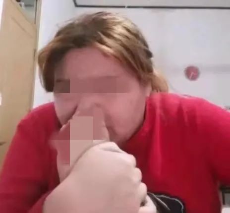 网红低俗内容，现象、影响与应对之策