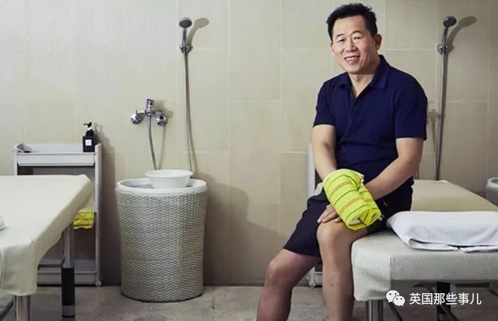 退役荣光再启，从赛场到搓澡间，再到主播台的转变之路