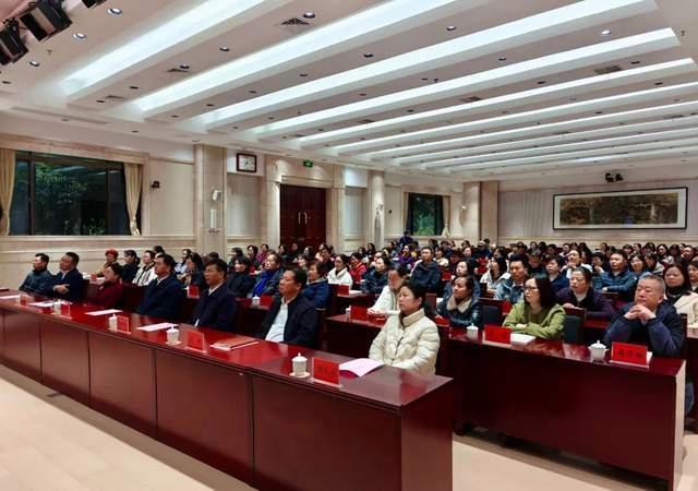 清风相伴，120余名一把手配偶共赴清廉课堂