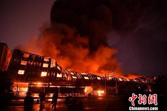 昆明突发火灾致8死3伤，悲剧背后的警醒与思考