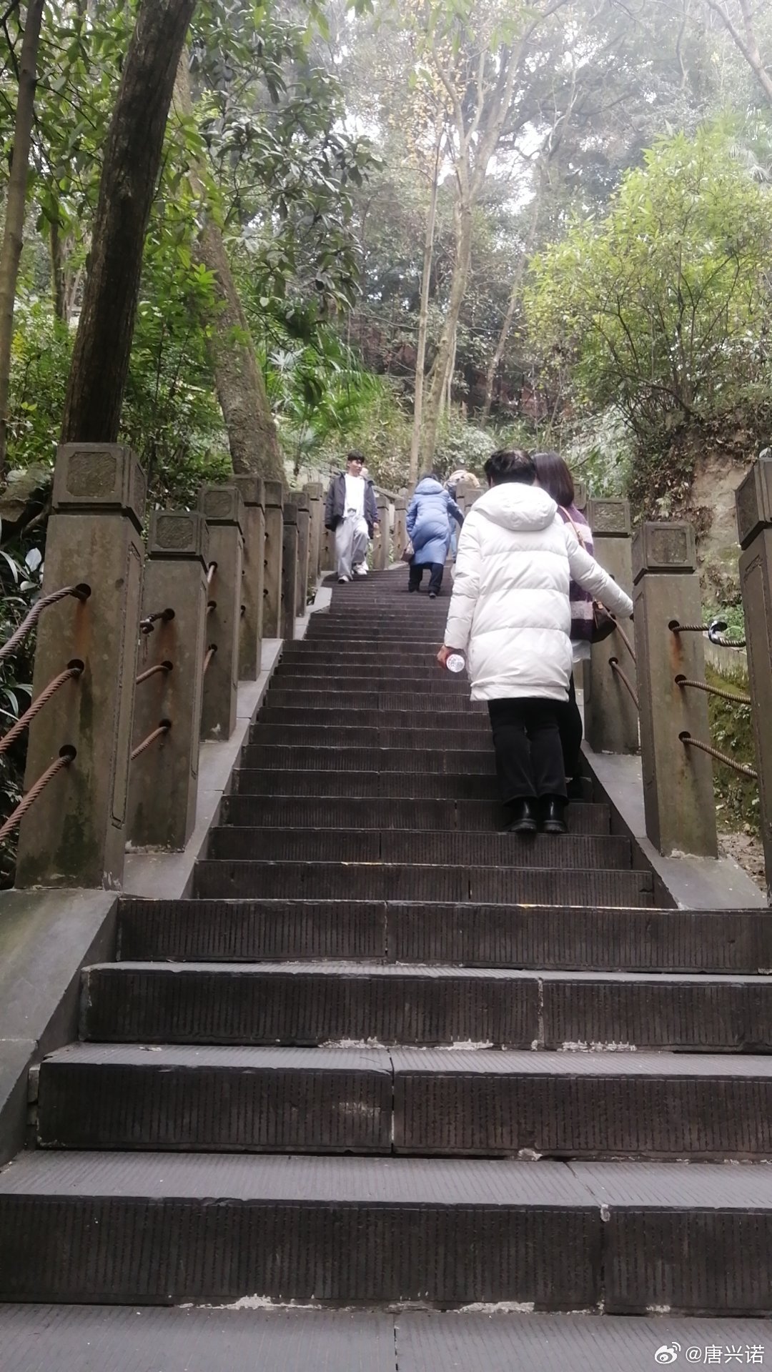 都江堰巨人阶梯走红路线探秘