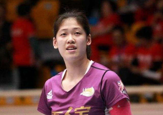 揭秘李盈莹真实年龄与女排之路