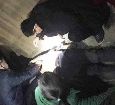 在家玩手机遭遇雷击，现代生活的安全隐患与应对之道
