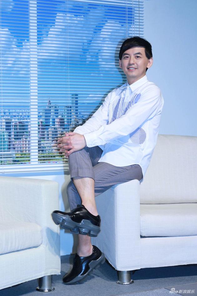 揭秘黄子佼是谁，一位娱乐圈闪耀的明星