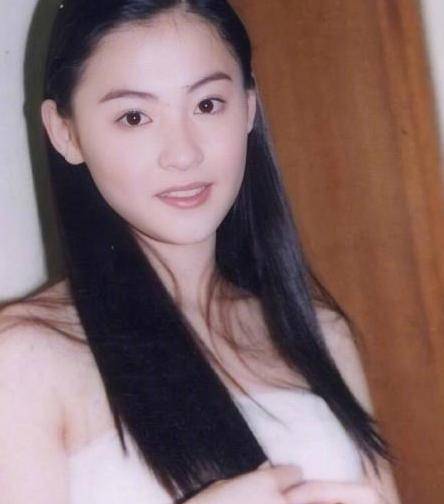 张柏芝41岁素颜，时光不老，美丽依旧