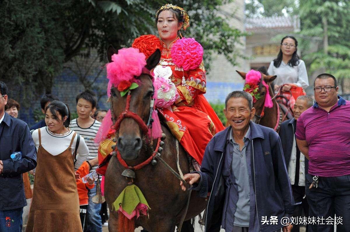 高额彩礼影响结婚率，现代婚恋中的经济压力与挑战
