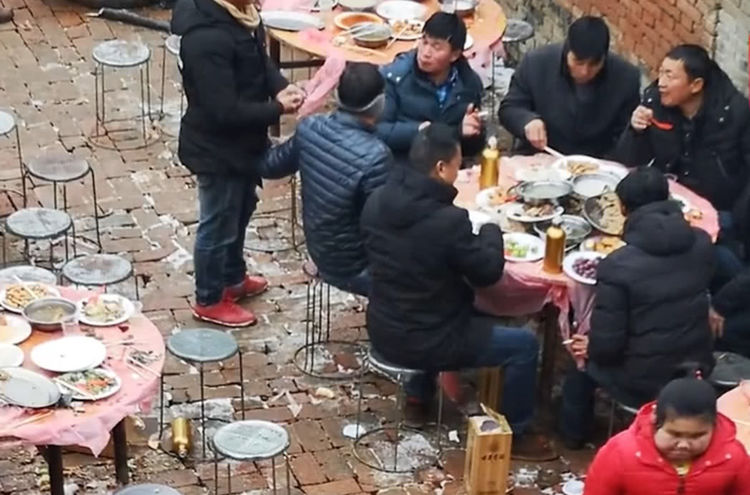 吃酒席不给钱，传统习俗与现代社会的碰撞