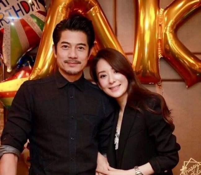 郭富城与方媛的浪漫婚姻，回顾他们的结婚年份与甜蜜瞬间