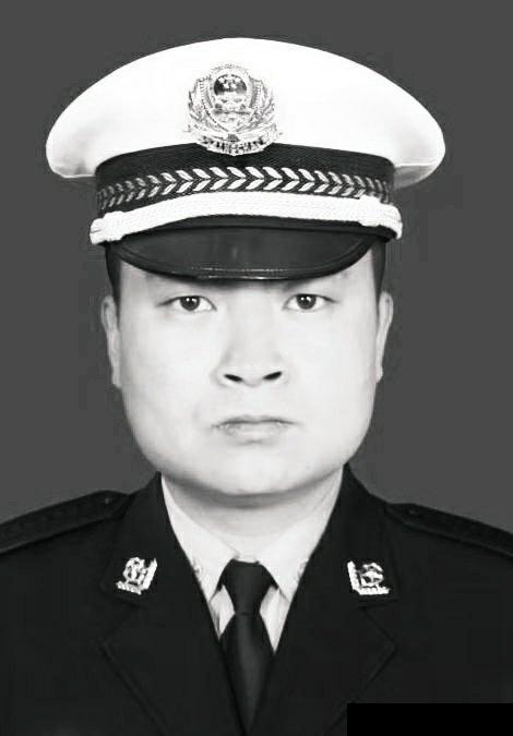 年轻辅警因公牺牲，英雄不朽，精神永存