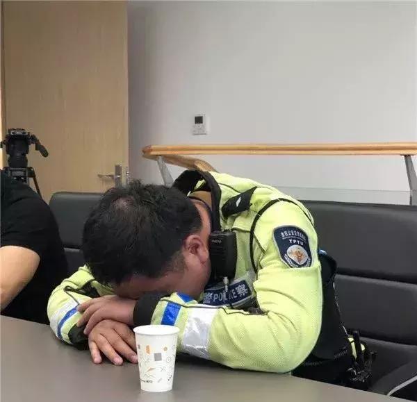 致敬英雄，95后辅警的牺牲与传承