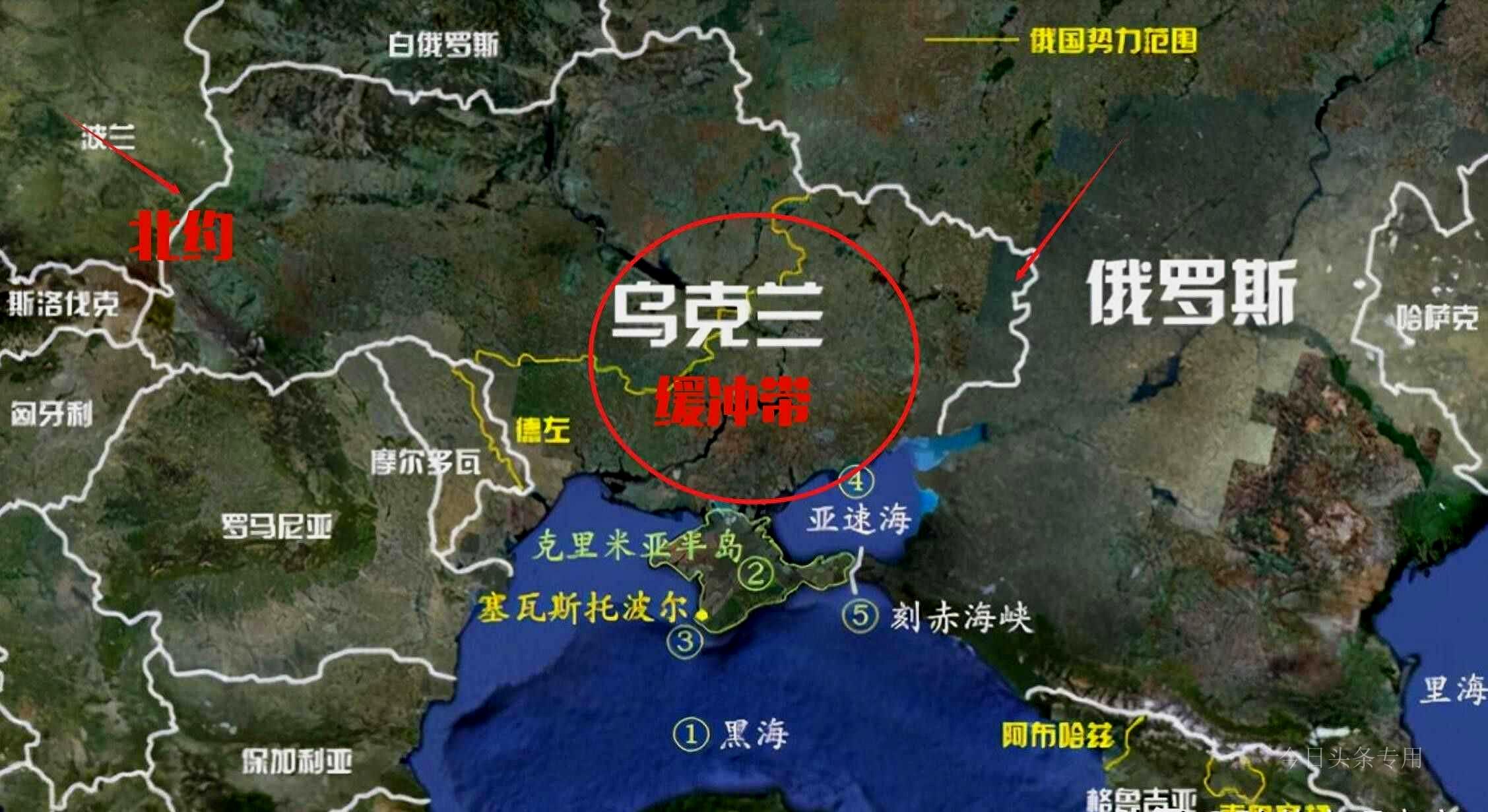 解放军在南海组织海空联合巡航的震撼瞬间
