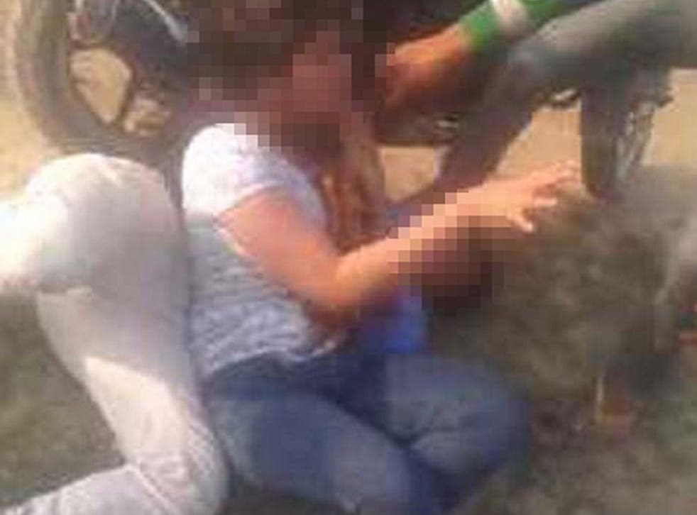 印度少女遭十四人强奸两年现怀孕八月，社会之痛与人权警钟