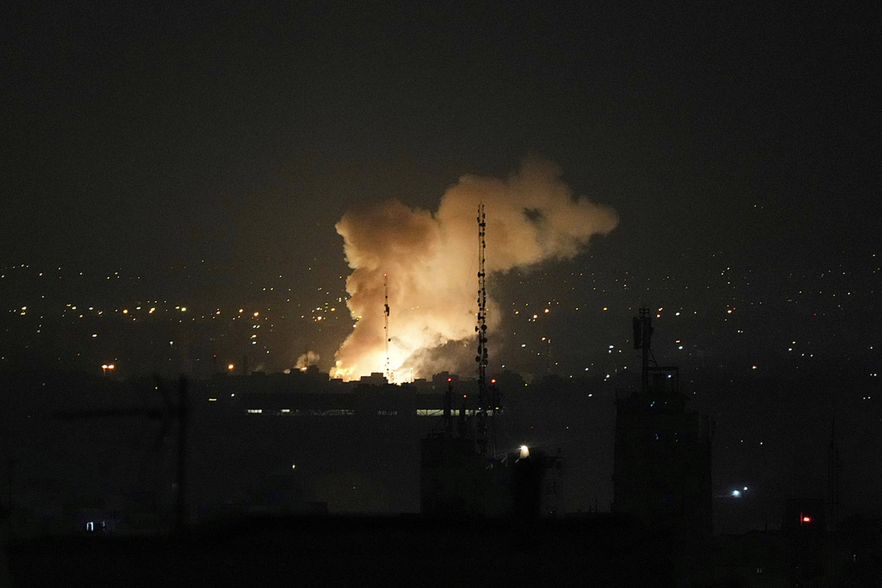 揭开伊朗德黑兰爆炸真相的面纱