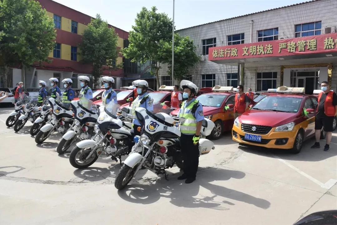 高考出租车司机骂儿子事件，反思与启示