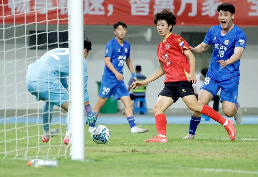 苏超赛场风云，连云港2-0胜淮安之战纪实